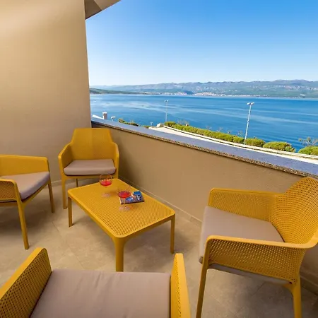 Apartmani Heni Vrbnik Exterior photo